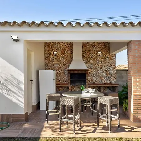 Villa Con Piscina Privada Terraza Y Wi-fi